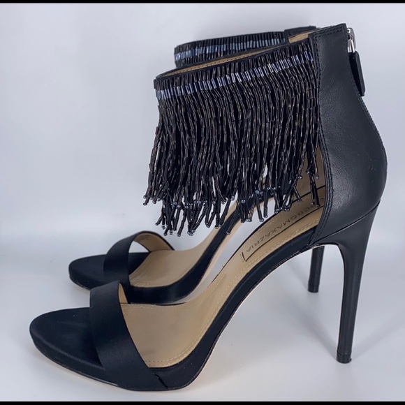 Bcbgmaxazria Devine Ankle Strap Sandal. - Picture 2 of 5